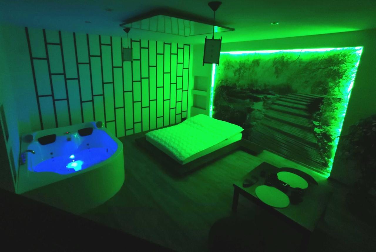 Japanapartment - Jacuzzi Apartment